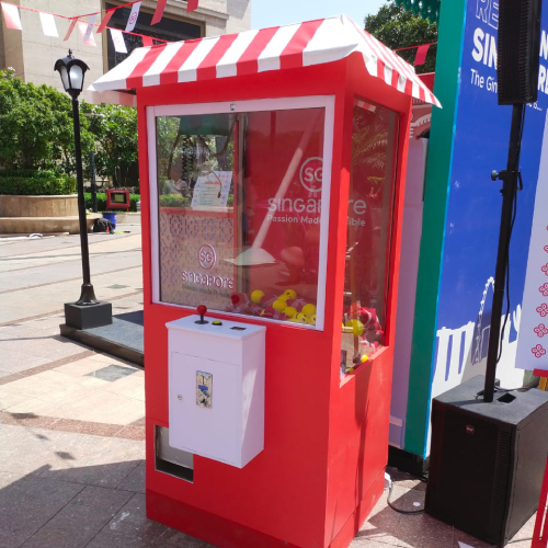 Toy catcher gift machine on rent (Delhi, Gurugram, Udaipur)