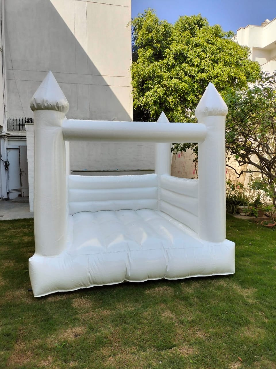 White bouncy castle on rent (Delhi, Gurugram, Udaipur)